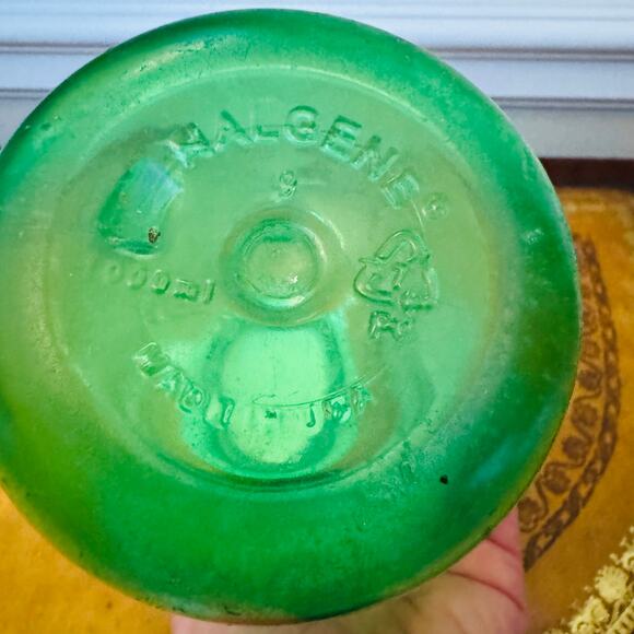 Nalgene Green with White Top 32 oz BPA Free USA Made Wide Mouth Water Bottle - Picture 4 of 5